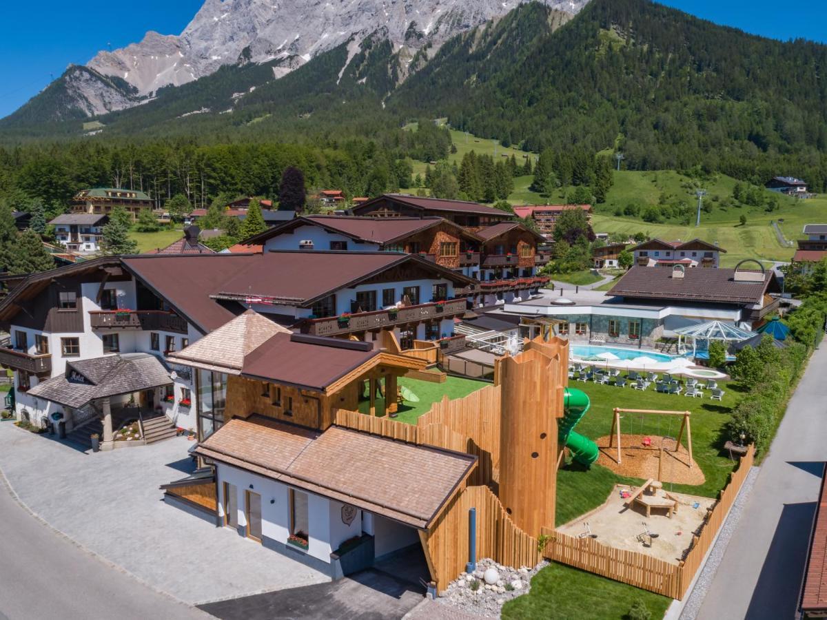 Hotel Tirolerhof - Familotel Zugspitze Ehrwald Eksteriør billede