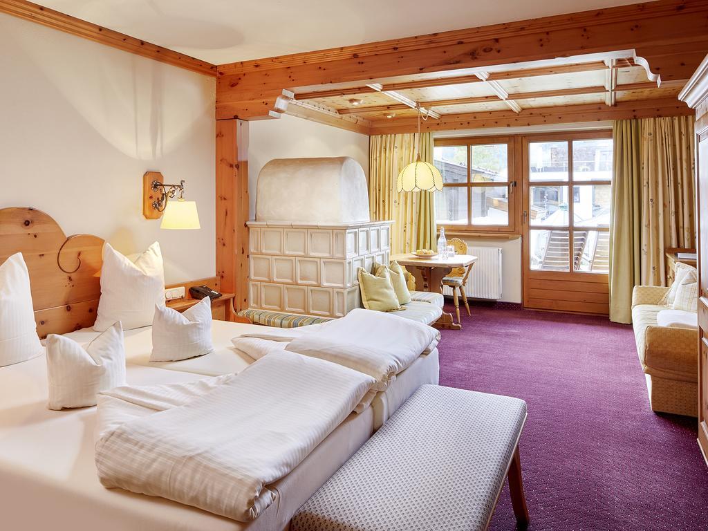 Hotel Tirolerhof - Familotel Zugspitze Ehrwald Eksteriør billede
